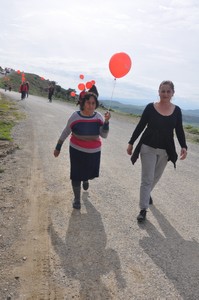 Kansere karşı tek yürek Orkide yürüyüşü