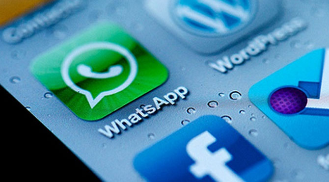 Whatsapp sinyali iPhone'dan verdi