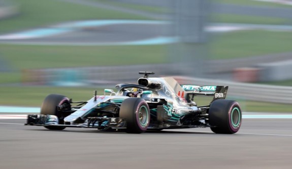 Abu Dabi'de zafer Hamilton'un