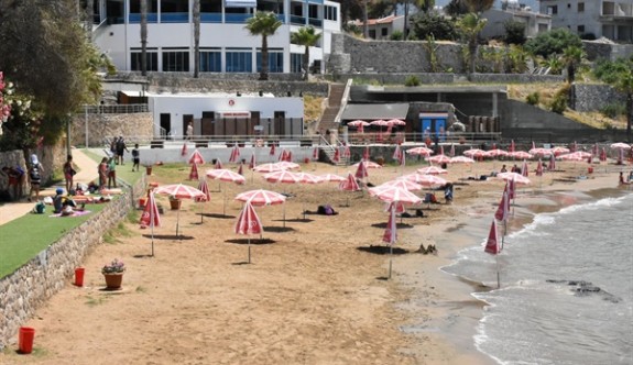 Girne'de iki plajın deniz suyu analizleri temiz