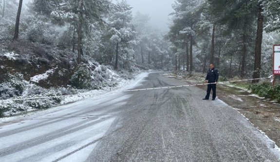 Beşparmak Dağları boyunca birçok yol trafiğe kapatıldı