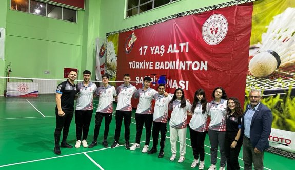 Badmintoncularımız ilk 2 günde 13 galibiyet aldı