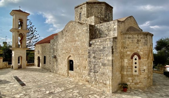 Girne ve Güzelyurt’ta iki kiliseye restorasyon