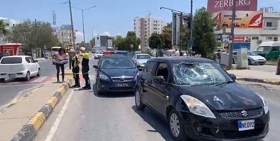 Lefkoşa’daki trafik kazasında iki yaya yaralandı