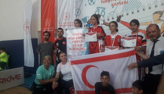 Rümeysa Özgüven gururlandırdı