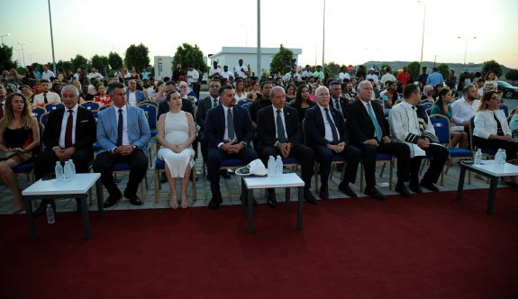 Bahçeşehir Kıbrıs Üniversitesi mezuniyet töreni yapıldı