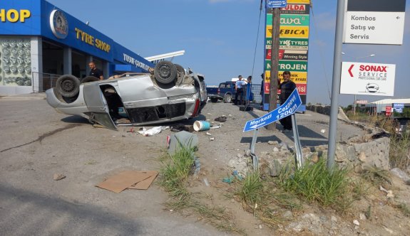 Dikkatsiz sürücü yoldan çıkarak takla attı