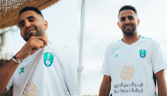 Riyad Mahrez de Suudi Arabistan'da