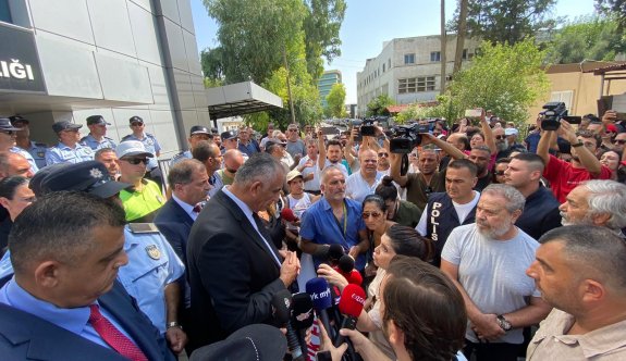 Kitap Gerginliği Tırmandı