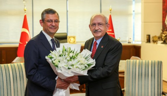 CHP’de devir teslim