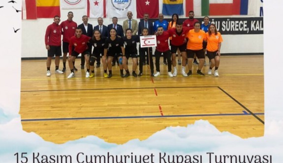 Futbol Tenisinde Cumhuriyet Turnuvası düzenlenecek