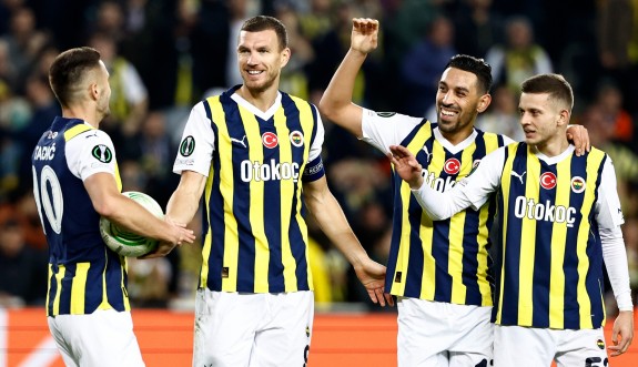 Fenerbahçe  lider turladı