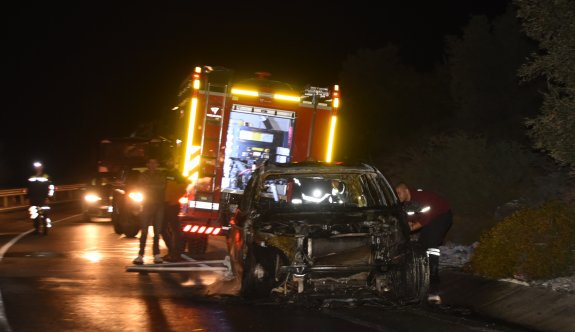 Girne - Değirmenlik Anayolunda araç yangını