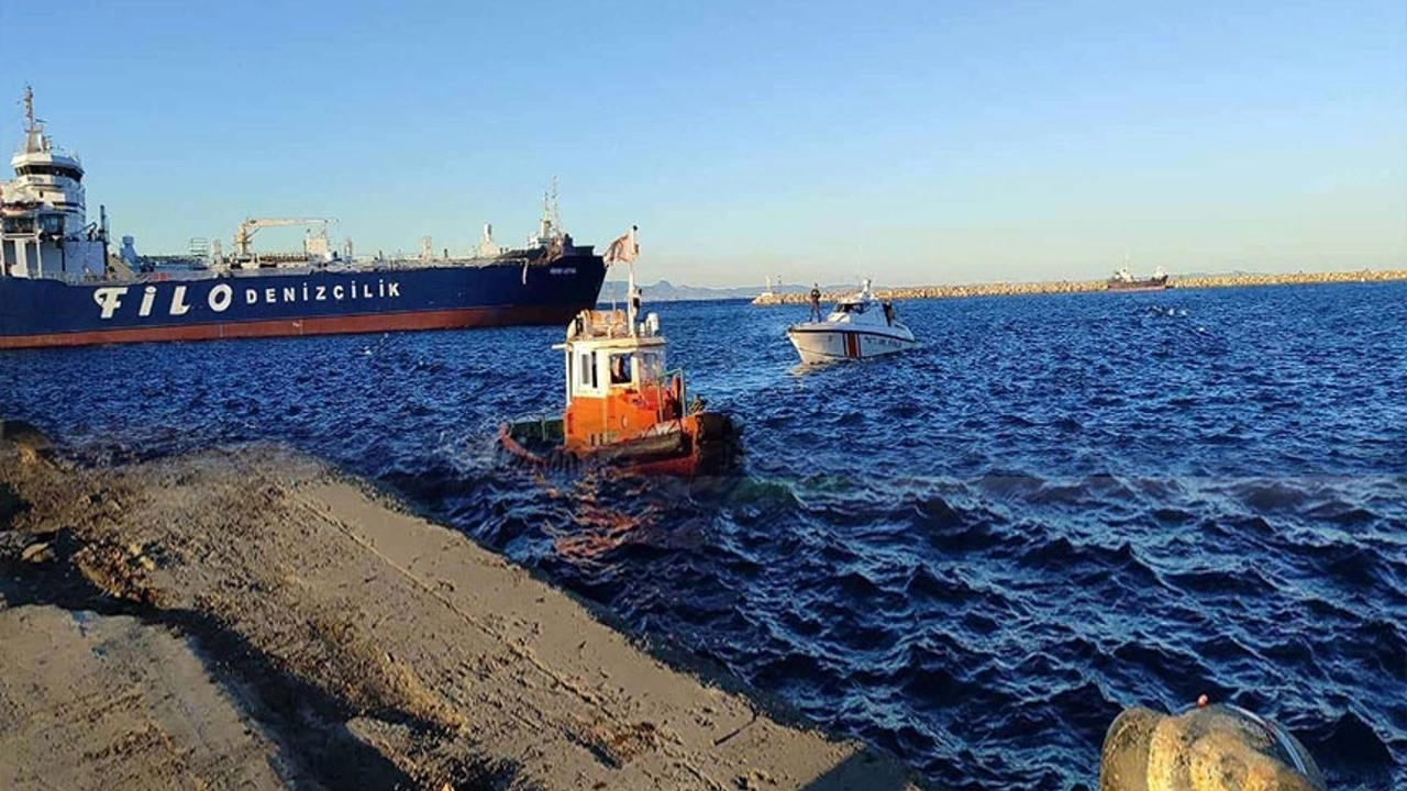 Son dakika: Kalecik'e yük taşıyan gemide patlama