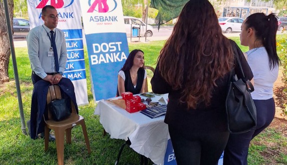 Asbank, DAÜ'de öğrencilerile “Kariyer Kahvesi” etkinliğinde buluştu