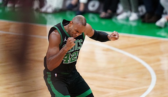 Boston Celtics üst üste 3. kez finalde