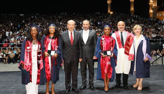 Cumhurbaşkanı Tatar, Yakın Doğu Üniversitesi’nin mezuniyet törenine katıldı