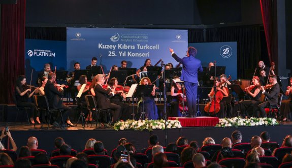 Kuzey Kıbrıs Turkcell’e özel gecede KKTC Cumhurbaşkanlığı Senfoni Orkestrası büyük beğeni topladı