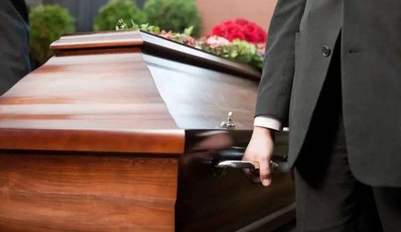 Öldü sanılan kadının, cenaze işlemlerinde yaşadığı fark edildi