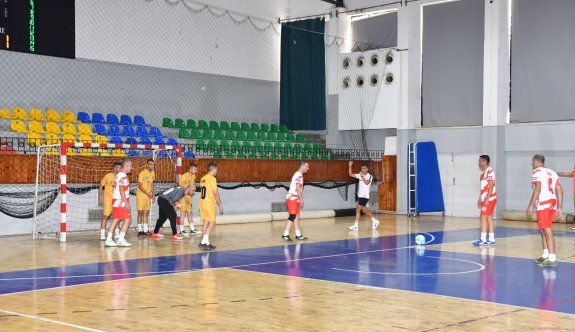 Polisler golleri Eybil Efendi anısına atıyor