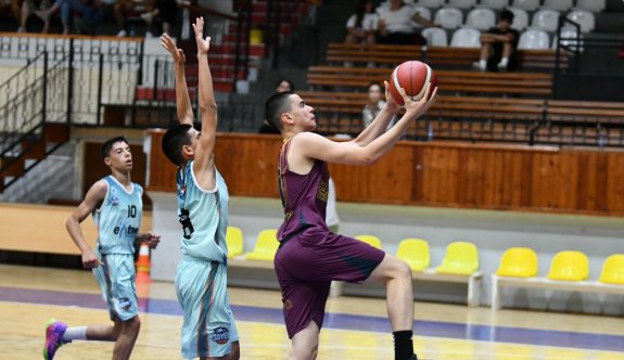 Soyer deplasmanda galip: 56-74