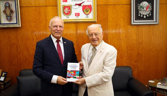 "Asker Gözüyle Strateji ve Güvenlik" isimli kitap Zorlu Töre’ye takdim edildi