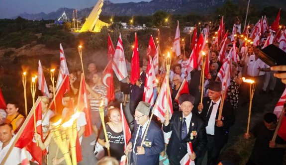 Barış Harekatı’nın 50. yıl dönümünde ‘Şafak Nöbeti’ tutuldu