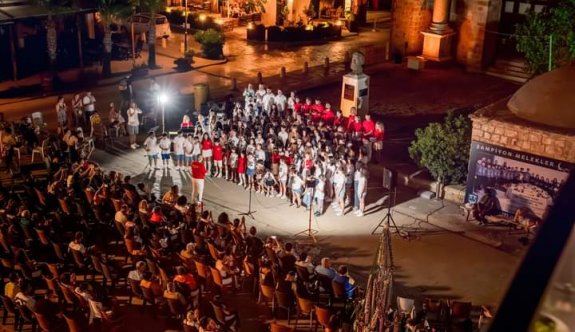 Kıbrıs, Bursa ve Antakya’dan çocuk ve gençler Gazimağu'da konser verdi