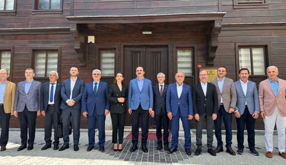 Özçınar, Türk Dünyası Belediyeler Birliği Yönetim Kurulu toplantısına katıldı