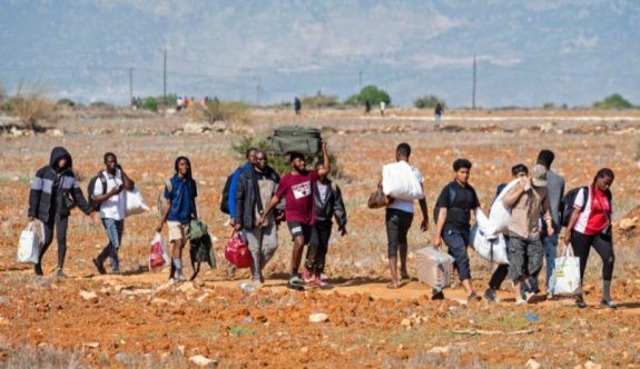 Ara bölgede yeni sığınmacı krizi