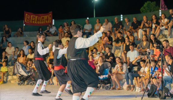 Baraka Kültür Merkezi Kızılbaş Parkı’nda yaz şöleni düzenledi