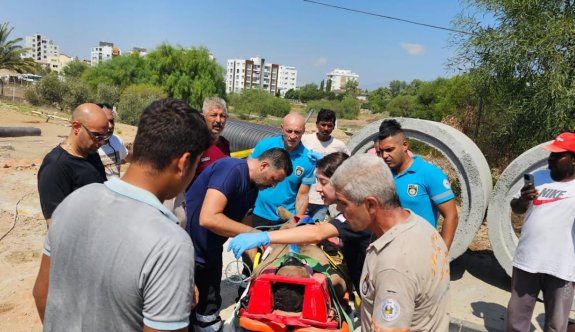 Dereboyu-Metehan yolundaki altyapı çalışmasında göçük: 1 İşçi yaralandı