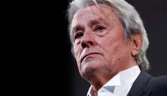 Fransız oyuncu Alain Delon hayatını kaybetti