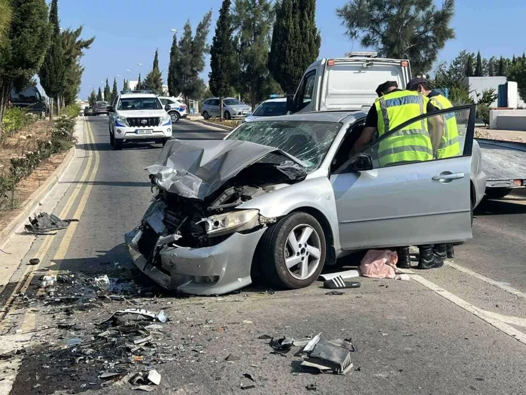 Güney Kıbrıs’ta 24 saat içinde iki genç trafik kazasında hayatını kaybetti