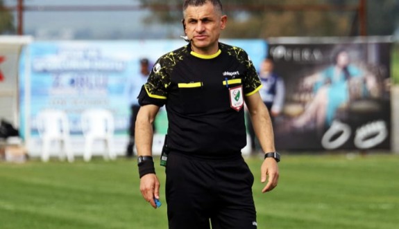 Mehmet Sezener düdüğü astı