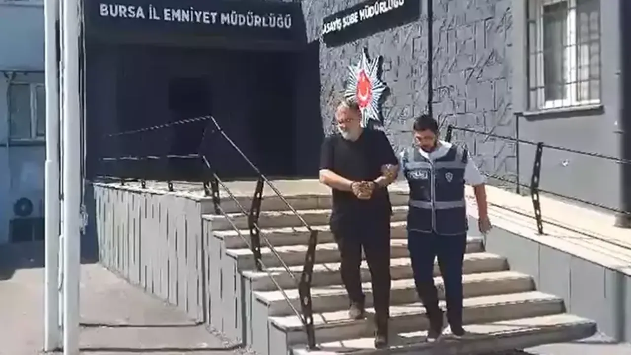 “Müsaade edin de çok sevdiğim çiğ köftemi bitireyim”