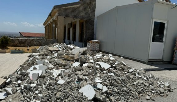 Okullarda işler yavaş ilerliyor