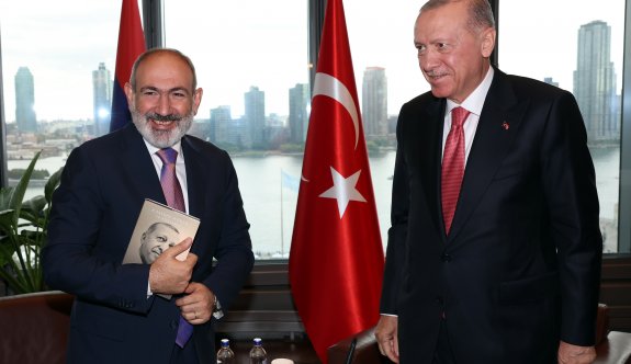 Cumhurbaşkanı Erdoğan, Ermenistan Başbakanı Paşinyan'ı kabul etti