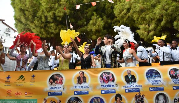 Girne’de karnaval havasında festival