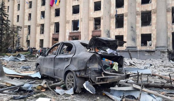 Rusya'nın, Ukrayna'daki bir eğitim kurumuna düzenlediği saldırıda 41 kişi öldü