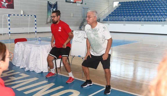 Şeyfi Savaş’tan antrenör adaylarına uygulamalı eğitim