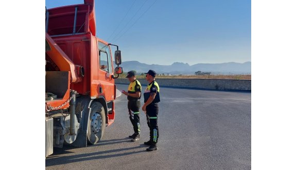 Trafikte kamyon araçlara yönelik denetim… 8 sürücüye yasal işlem