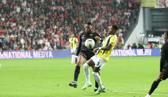 Fener, Samsun'da  2 puan bıraktı