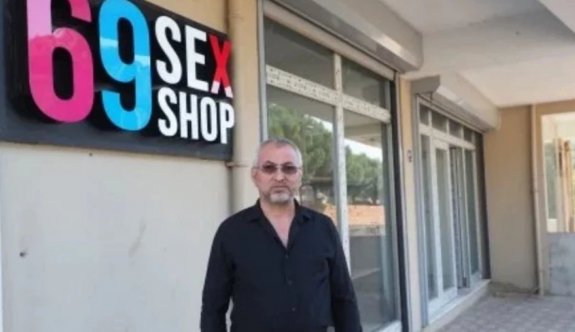 Komşularına kızdı 'Sex Shop' açtı