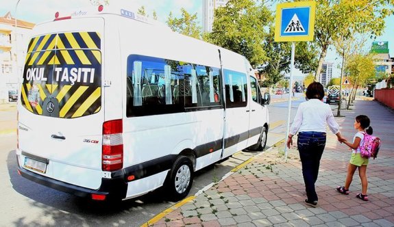 “Yaramaz” diyerek öğrenciyi otobüse almadılar